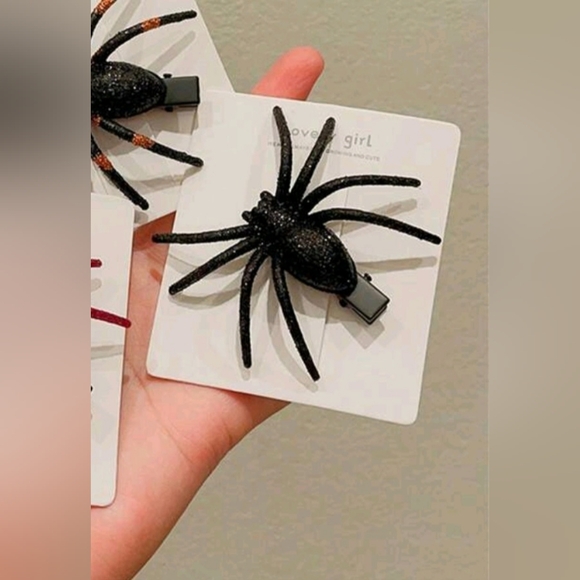 3 Glitter Spider Design Halloween Party Hairclip - Picture 2 of 2